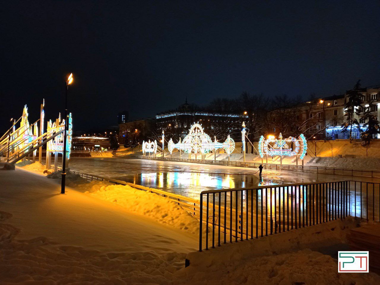 Каток на «Черном озере» сегодня будет работать неполный день