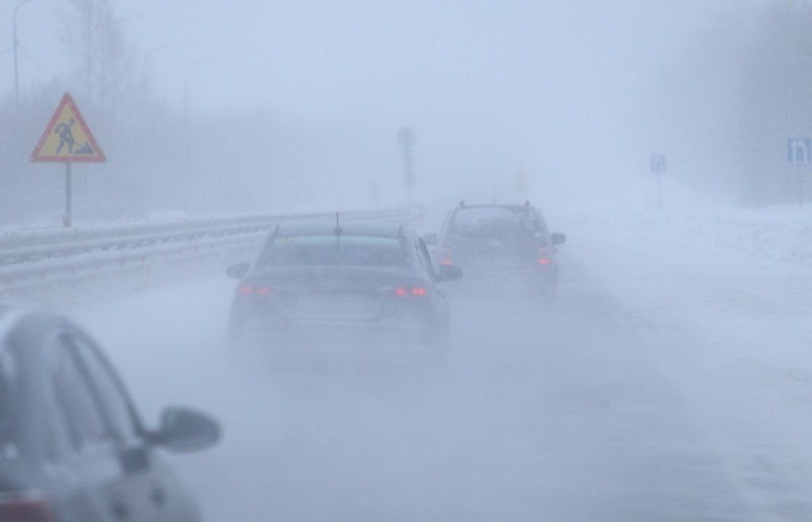 Из-за надвигающейся непогоды Минниханов призвал татарстанцев быть осторожными на дорогах