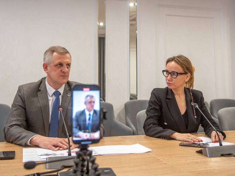 Первый замруководителя исполкома Челнов перешел на должность помощника мэра автограда