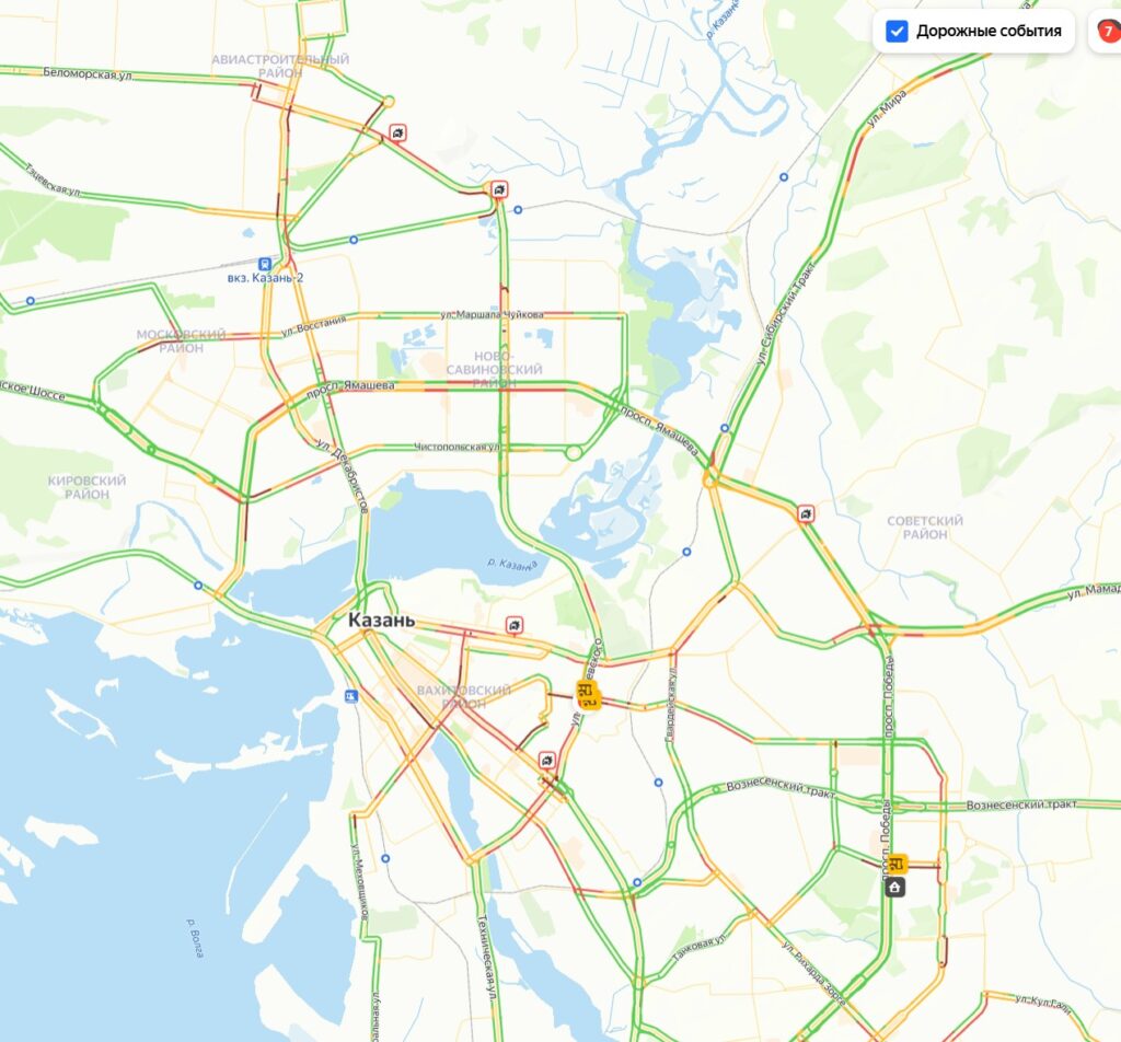 Многочисленные аварии мешают дорожному движению в столице Татарстана