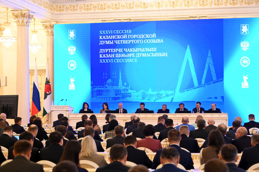 Ливневки, парковки, яхты и реновация рынков: мэр Казани отчитался о работе