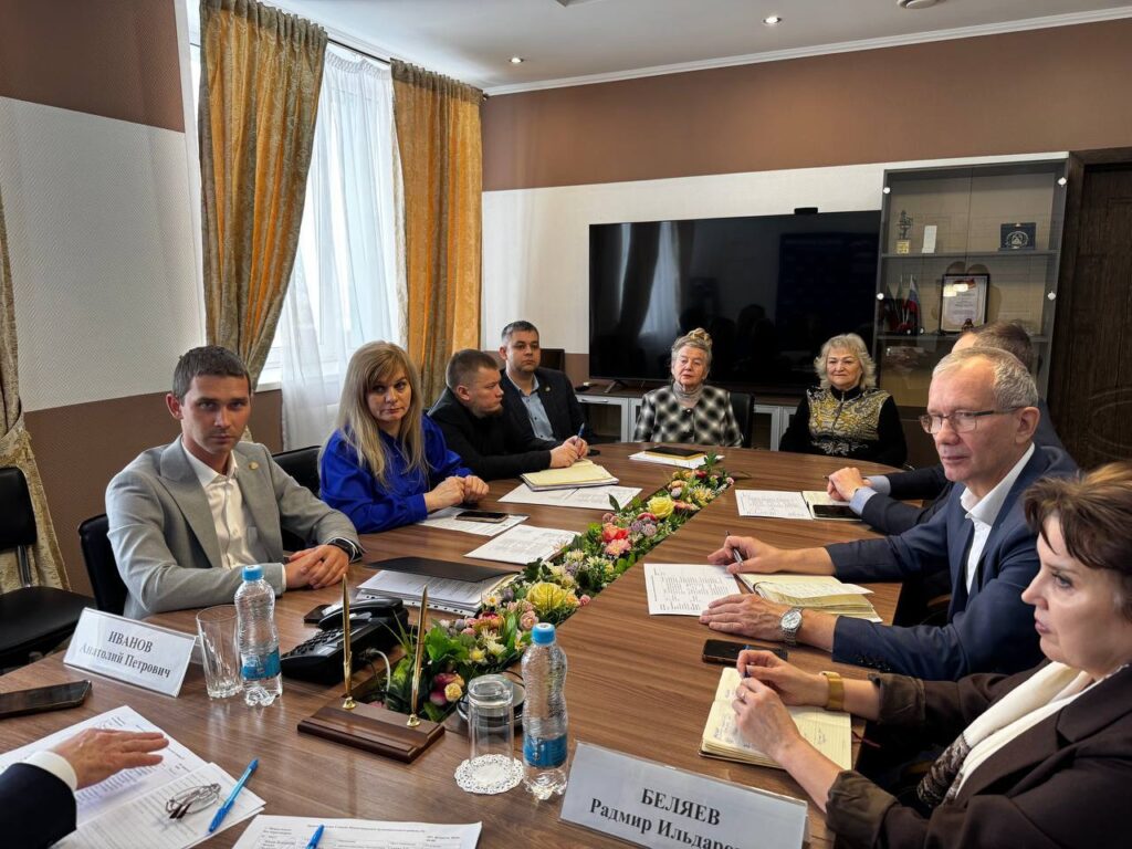 В Менделеевске рассмотрели вопрос предоставления земельных участков ветеранам СВО