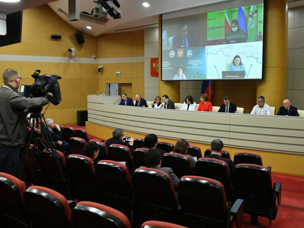 Субсидии на газ и повышенные выплаты: в Татарстане рассказали о мерах поддержки ветеранов