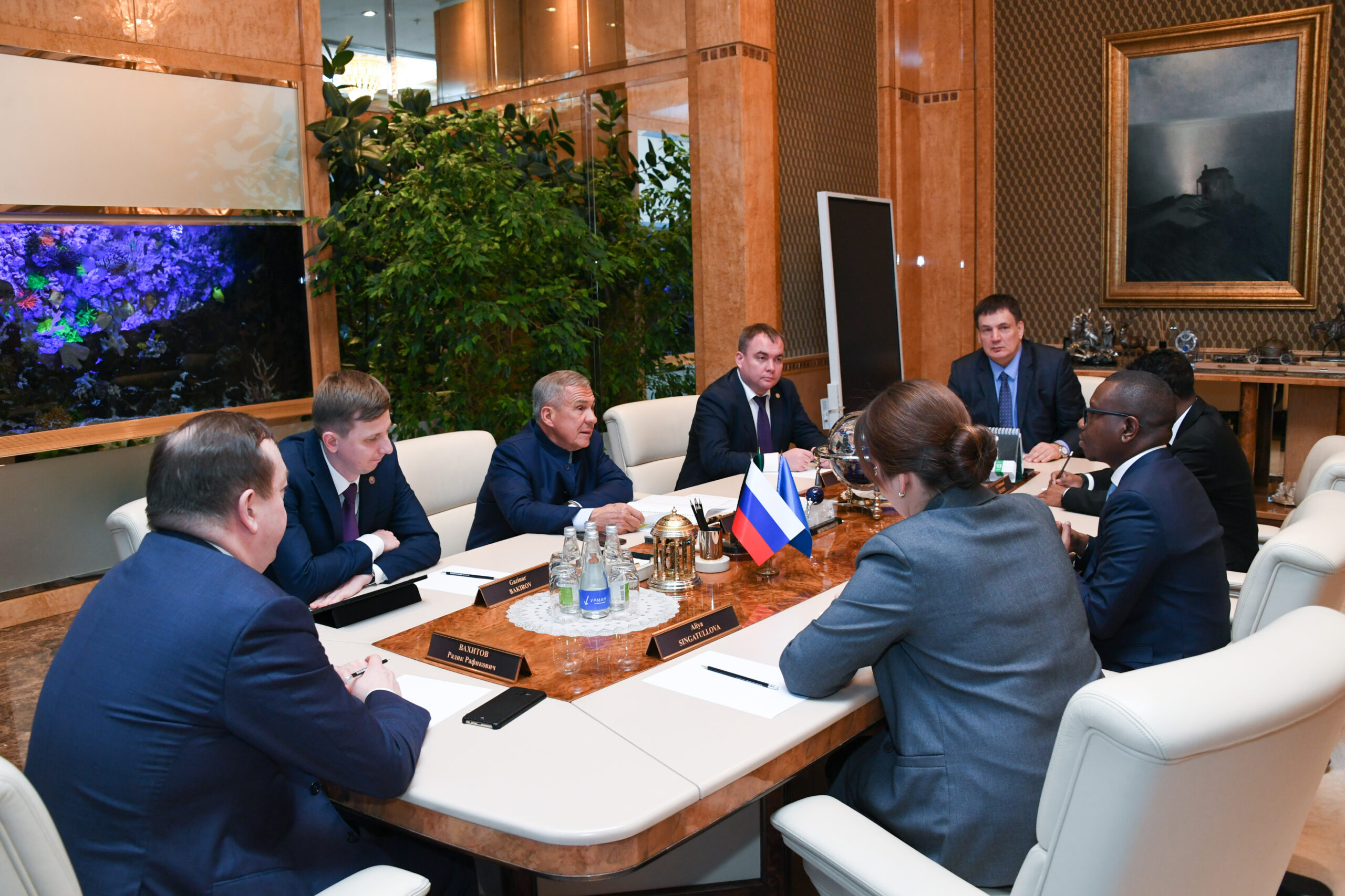 Раис Татарстана встретился с послом Сомали в России