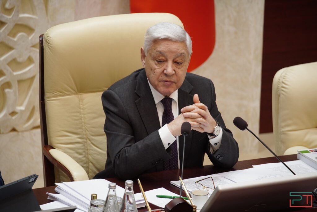 Единство целей при разнообразии мнений: Госсовет Татарстана отмечает 30-летний юбилей