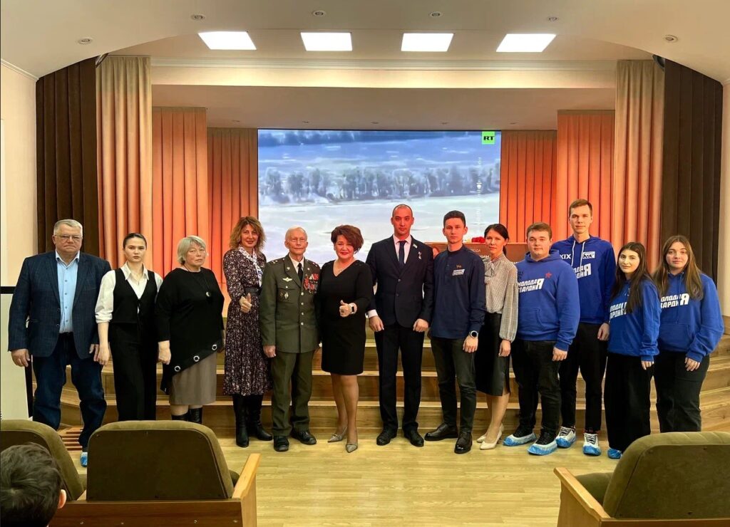 В казанском лицее №146 открыли парту Героя в память о Дмитрии Чернобровкине