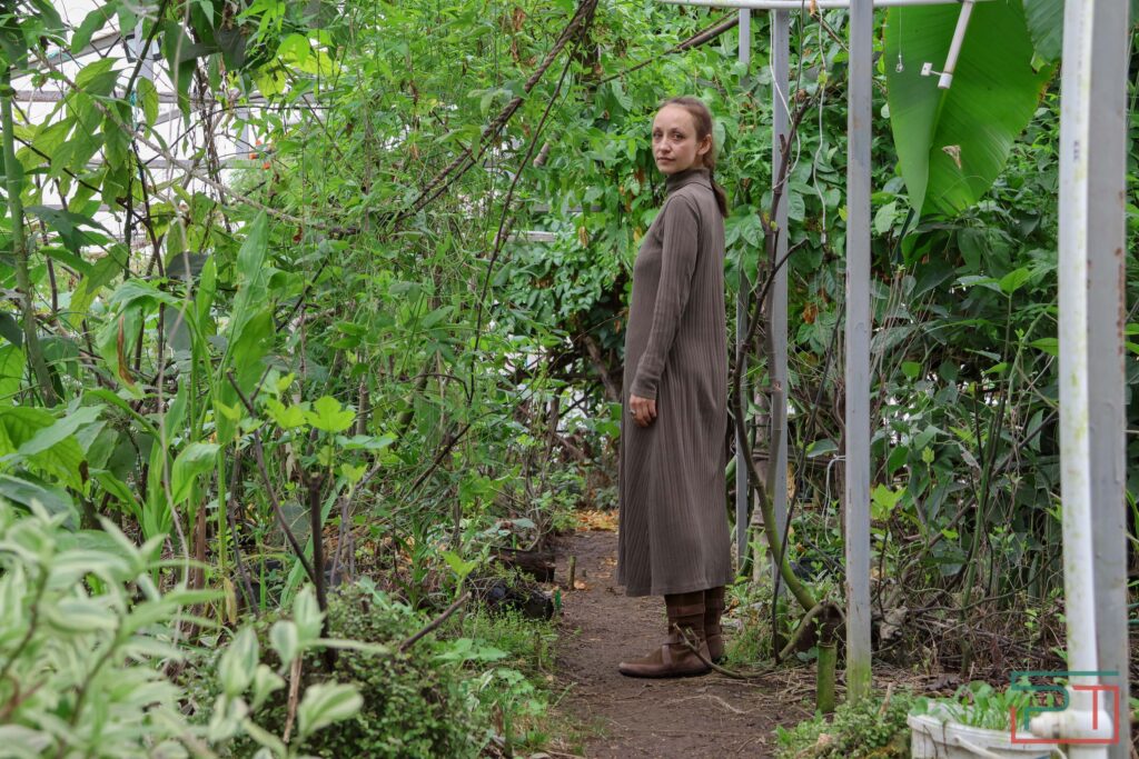 У нее всё свое – и инжир, и авокадо: жительница Татарстана вырастила в теплицах райский сад