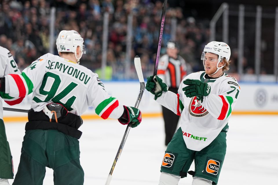 Казанский «Ак Барс» в гостях обыграл «Сибирь» со счетом 6:3