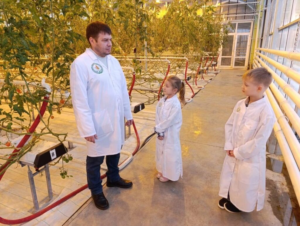 «Внушали, что в деревне жить плохо»: Татарстан возвращает молодежь в села деньгами и домами