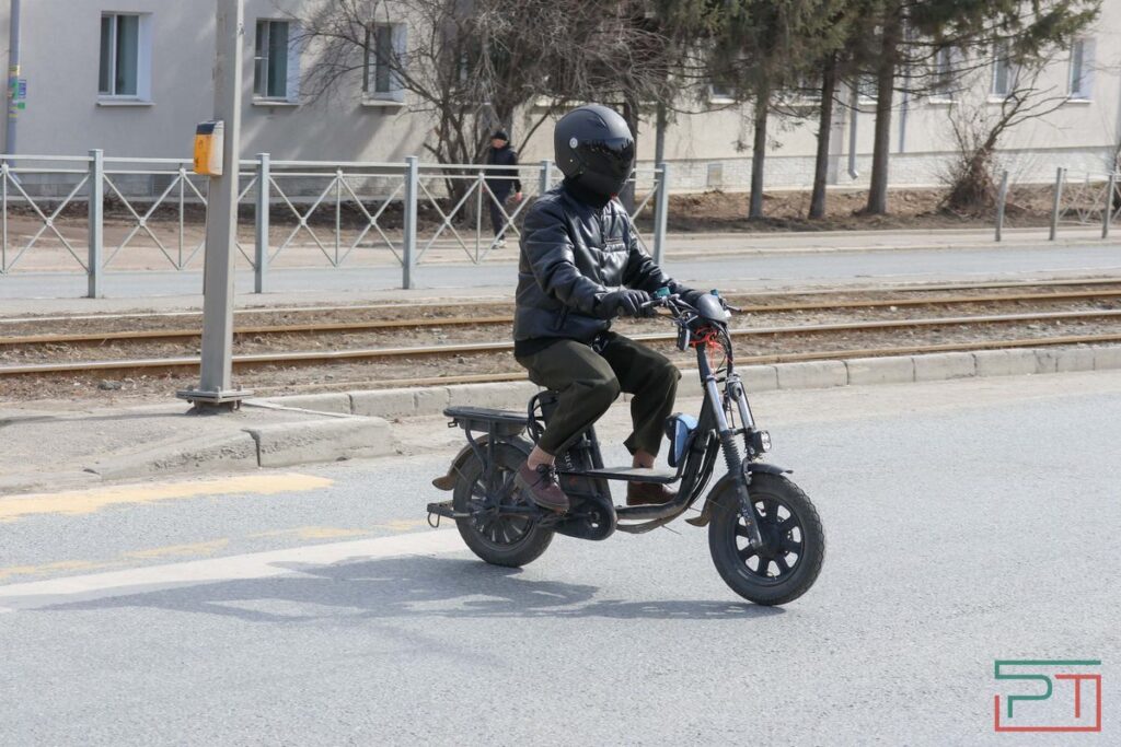 Кто главней на тротуаре: пешеходы в Татарстане готовятся делить асфальт с самокатчиками