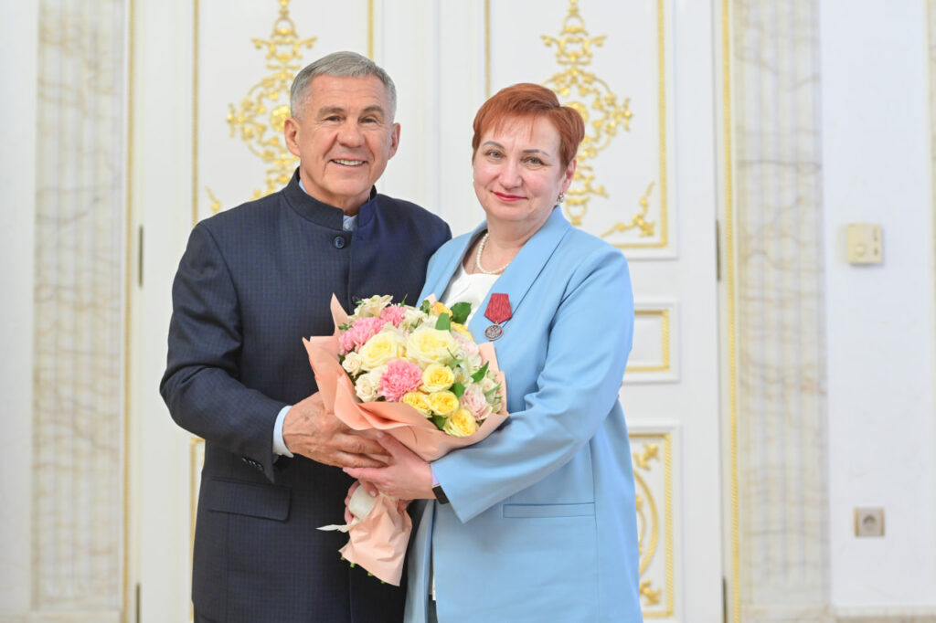 Минниханов: женщинам принадлежат ключевые позиции на предприятиях Татарстана