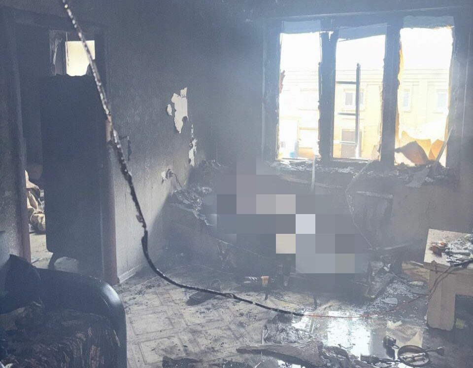 На пожаре во многоэтажке в Челнах погиб мужчина