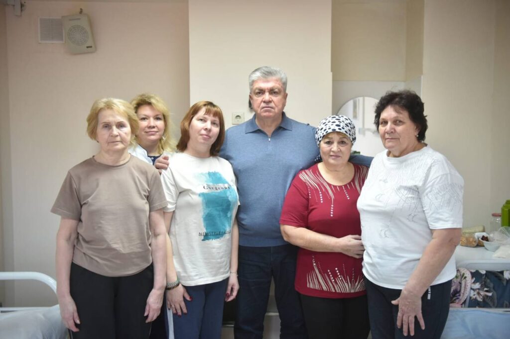 Магдеев посетил госпиталь для ветеранов войн автограда и пообщался с бойцами СВО