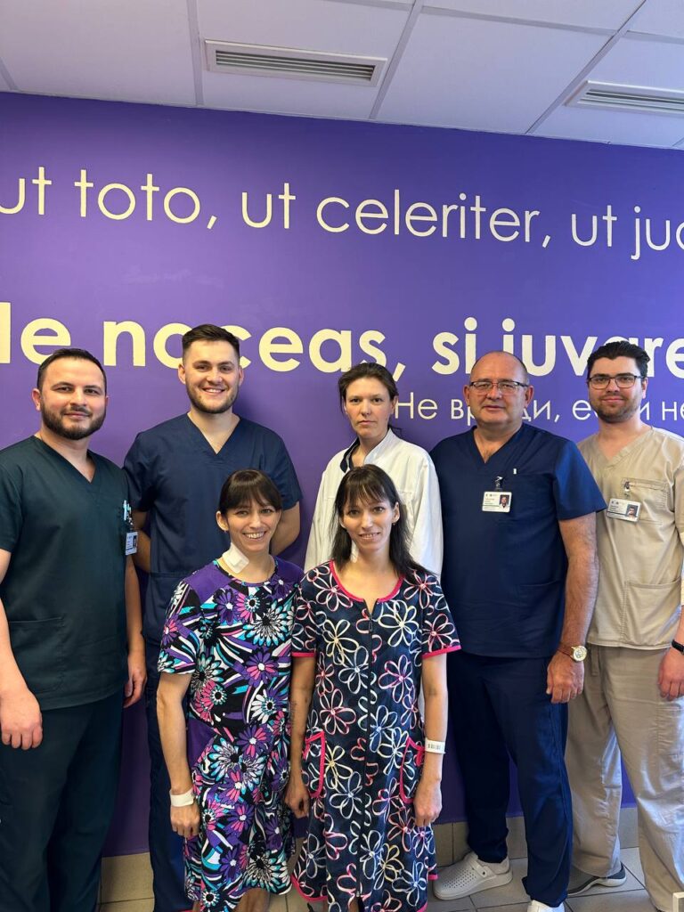 В РКБ впервые в истории сделали одновременную пересадку почки близнецам