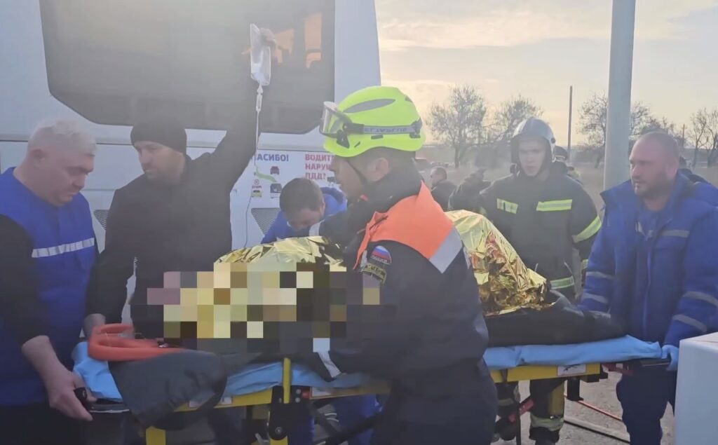 Под Симферополем автобус врезался в грузовик — 6 человек погибли