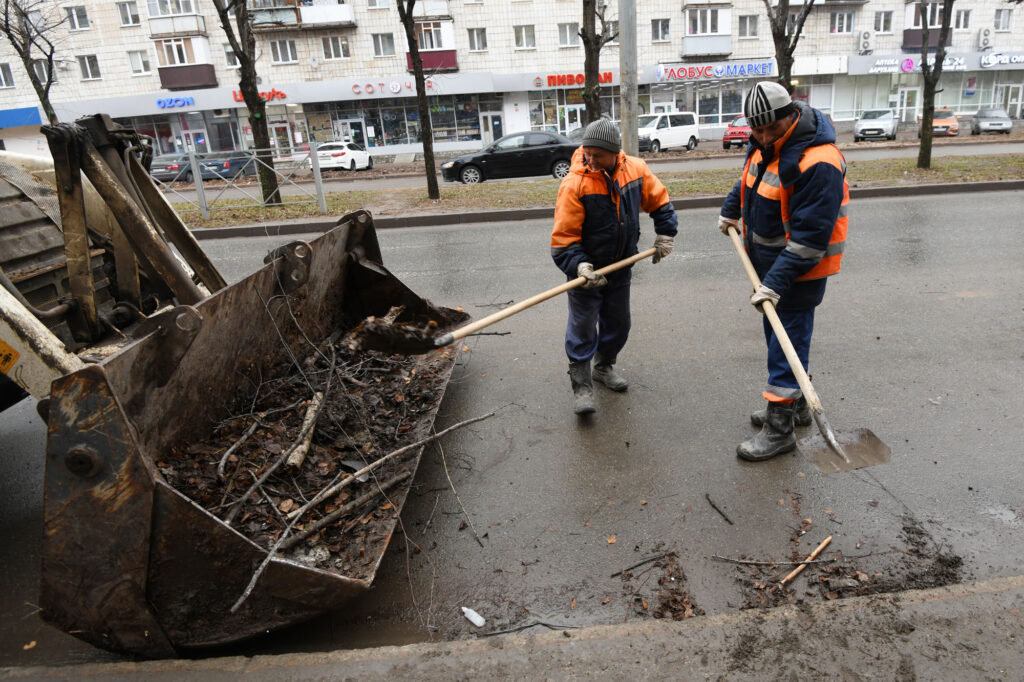 Чисто не там, где… Казань начали отмывать после зимы