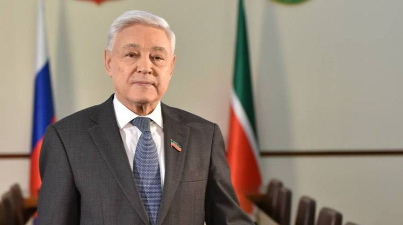 Мухаметшин поздравил татарстанцев с Днем российского парламентаризма