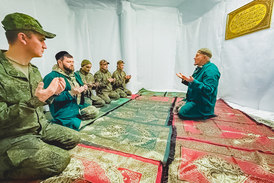 В зоне СВО открылась вторая блиндажная мечеть при участии казыя ДУМ Татарстана