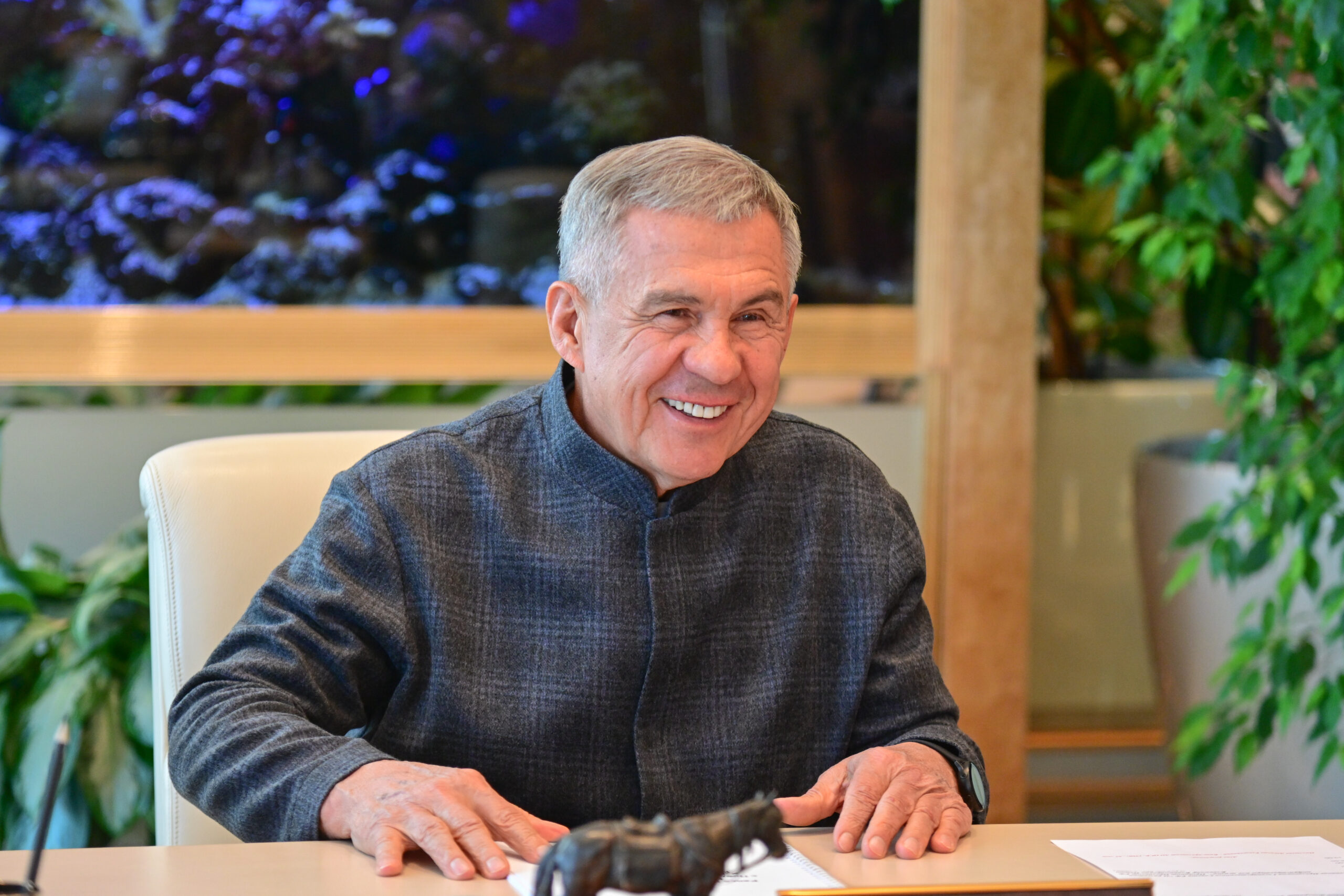 Минниханов вручил Элле Памфиловой орден «Дуслык»