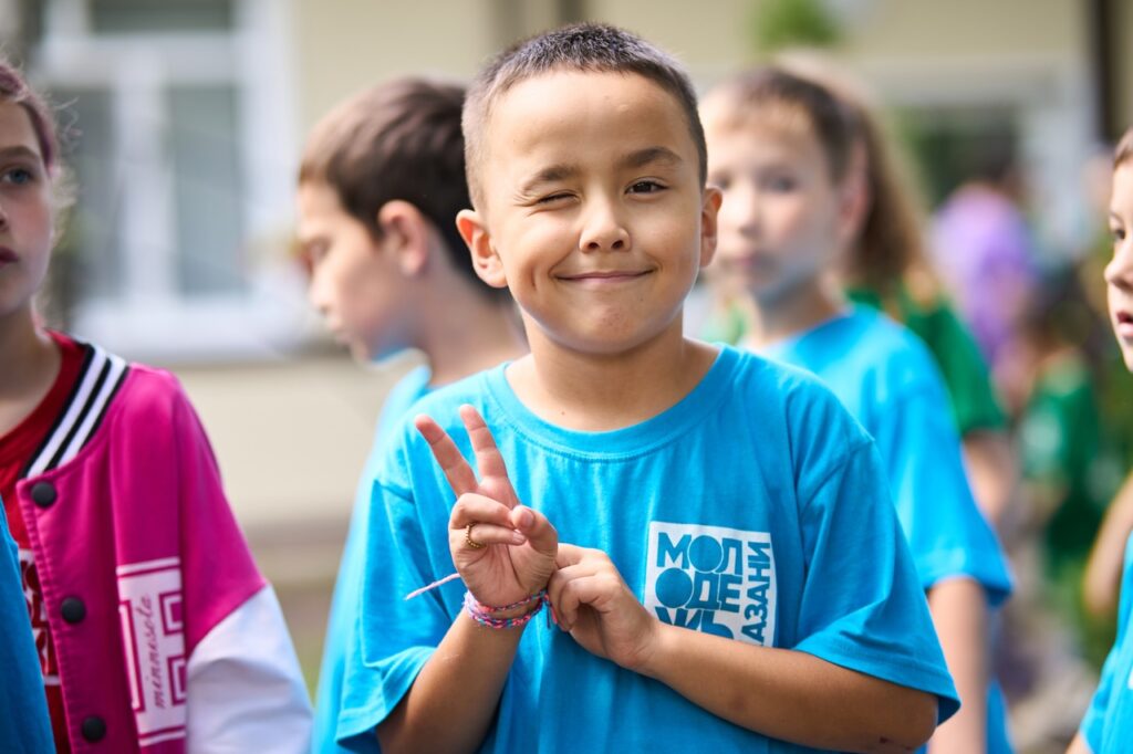Только для отличников: родители в Казани не могут добыть путевки в детские лагеря