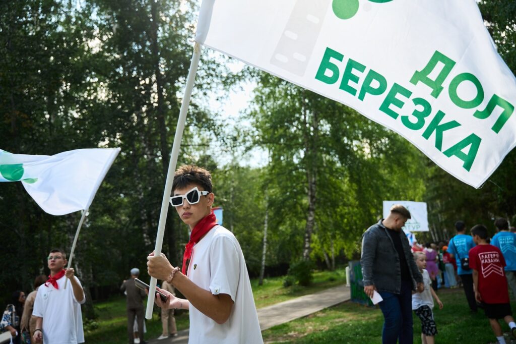 Только для отличников: родители в Казани не могут добыть путевки в детские лагеря
