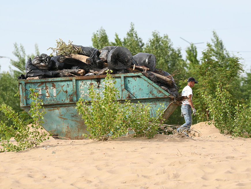 За неправильный мусор – штраф: видеокамеры следят за казанцами на контейнерных площадках