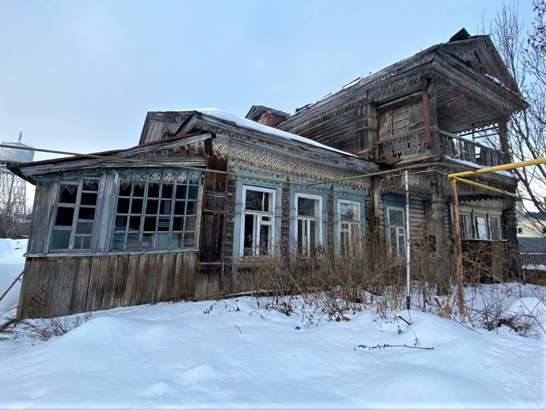 В Кукморе стартовала реставрация деревянного дома Комаровых 1870 года постройки