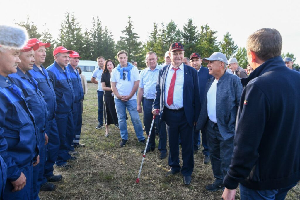 Минниханов поблагодарил представителей местного самоуправления: спасибо за помощь