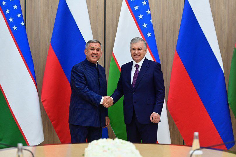 Минниханов и Мирзиёев на полях «ИННОПРОМа» обсудили совместные проекты