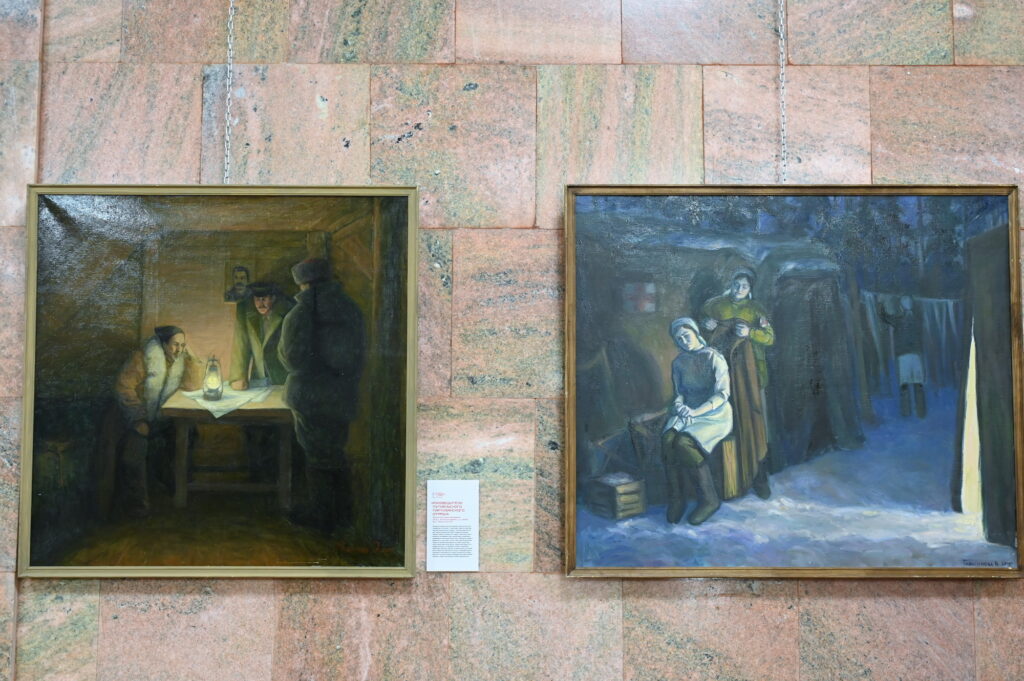 В Госсовете Татарстана открылась выставка к 80-летию Победы