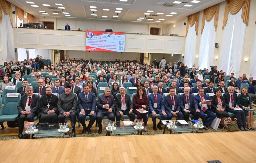 Мухаметшин: не допустить фальсификации истории – наш конституционный долг