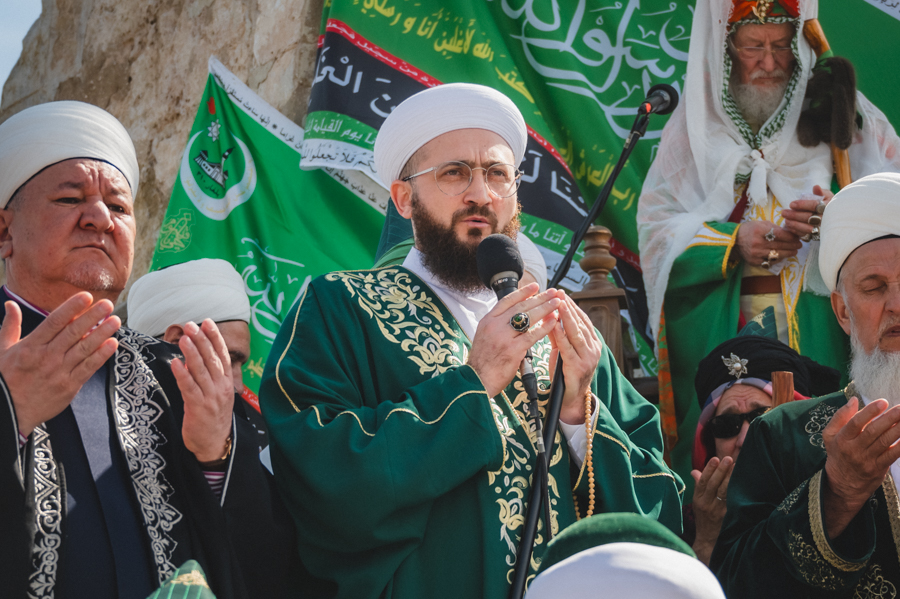 Муфтий РТ поздравил татарстанцев с Днем официального принятия ислама в Волжской Булгарии