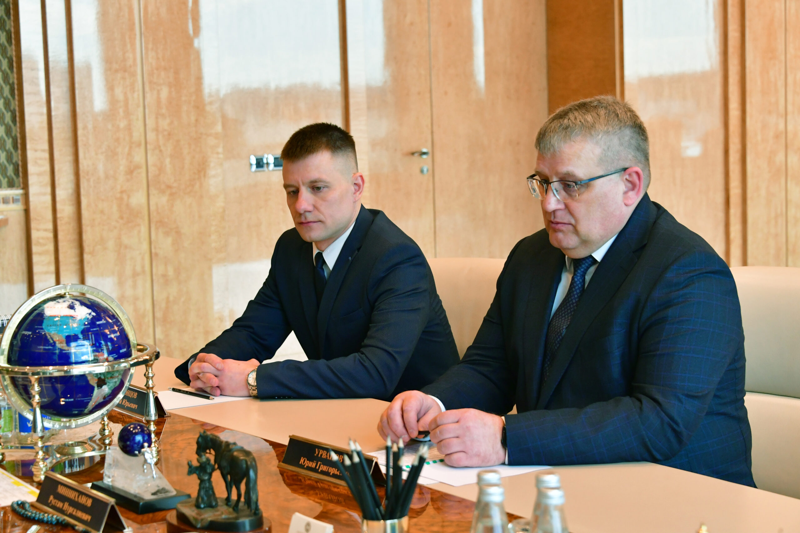 Минниханов и Урванов обсудили обеспечение безопасности во время KazanForum