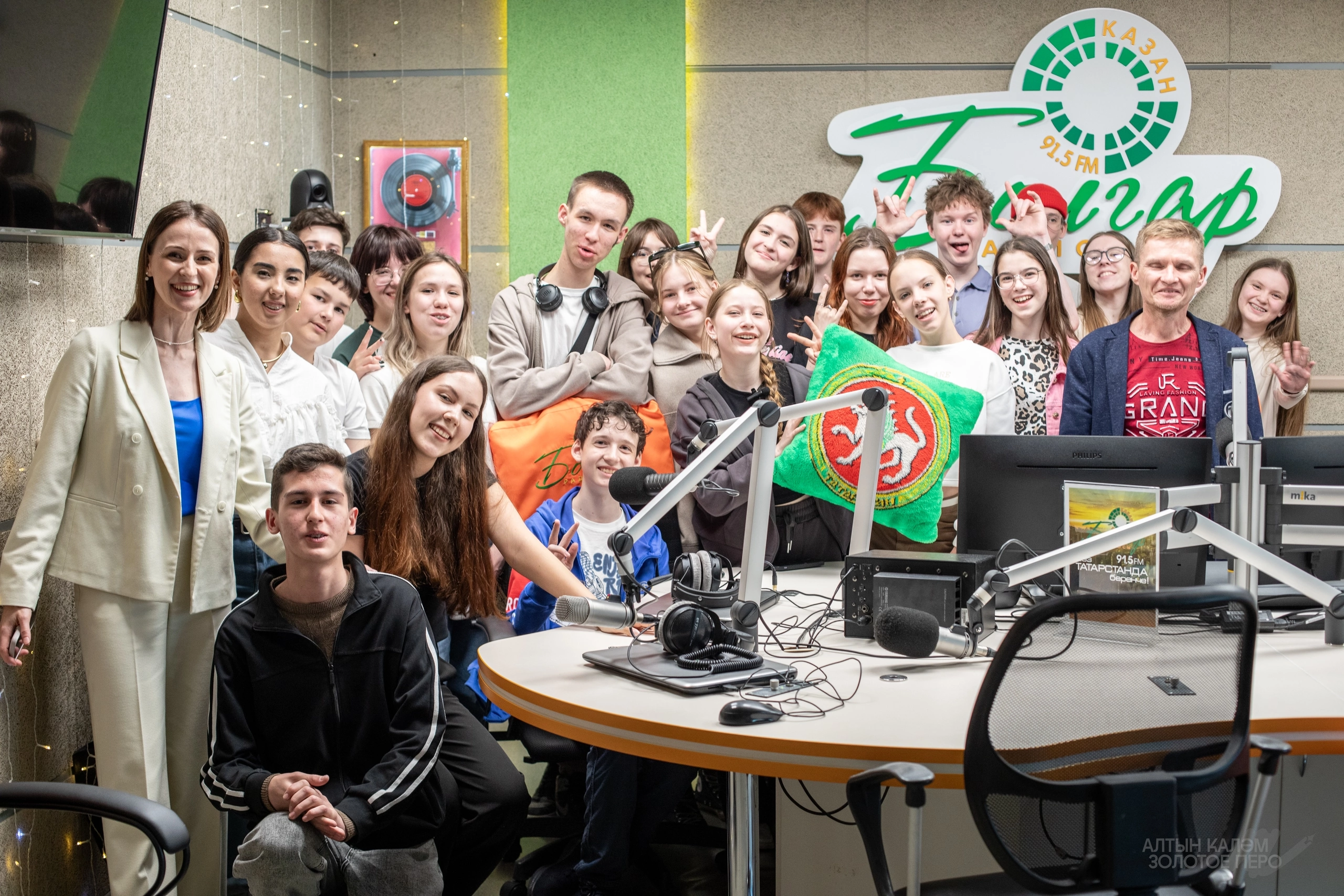 80 молодых журналистов приняли участие в выездной программе фестиваля «Золотое перо»