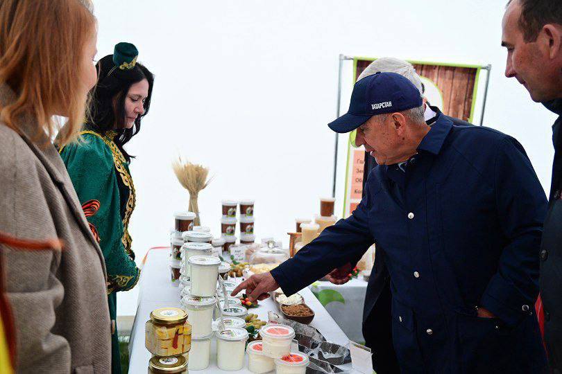 Минниханов встретился с аграриями и активом Тукаевского района