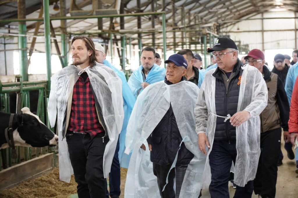 Минниханов знакомится с ходом посевной в Зеленодольском и Верхнеуслонском районах