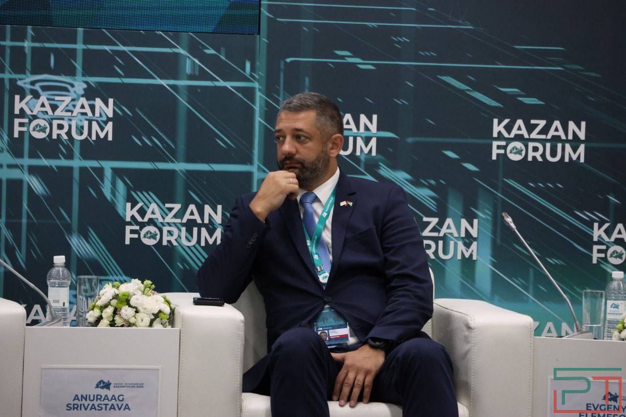 Внедрение ИИ и локальные истории: на KazanForum обсудили перспективы развития медиа