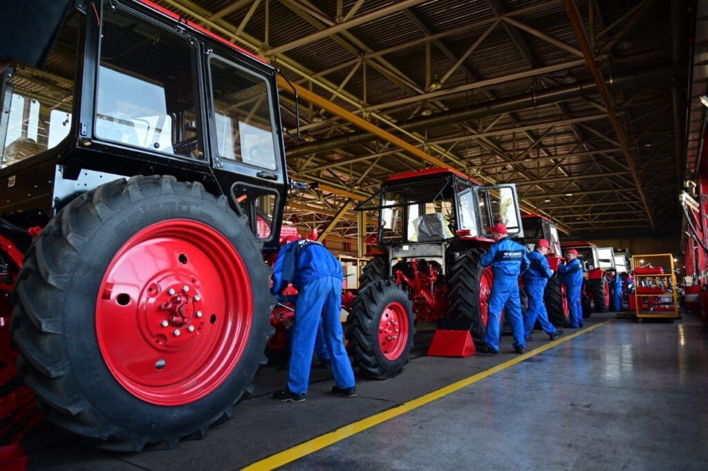 Премьер Беларуси и Раис РТ посетили совместное предприятие МТЗ-Татарстан