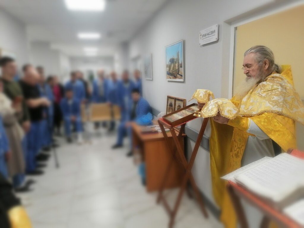 «Мы узнали много историй о боли и мужестве»: наместник Раифы – о миссии церкви на СВО