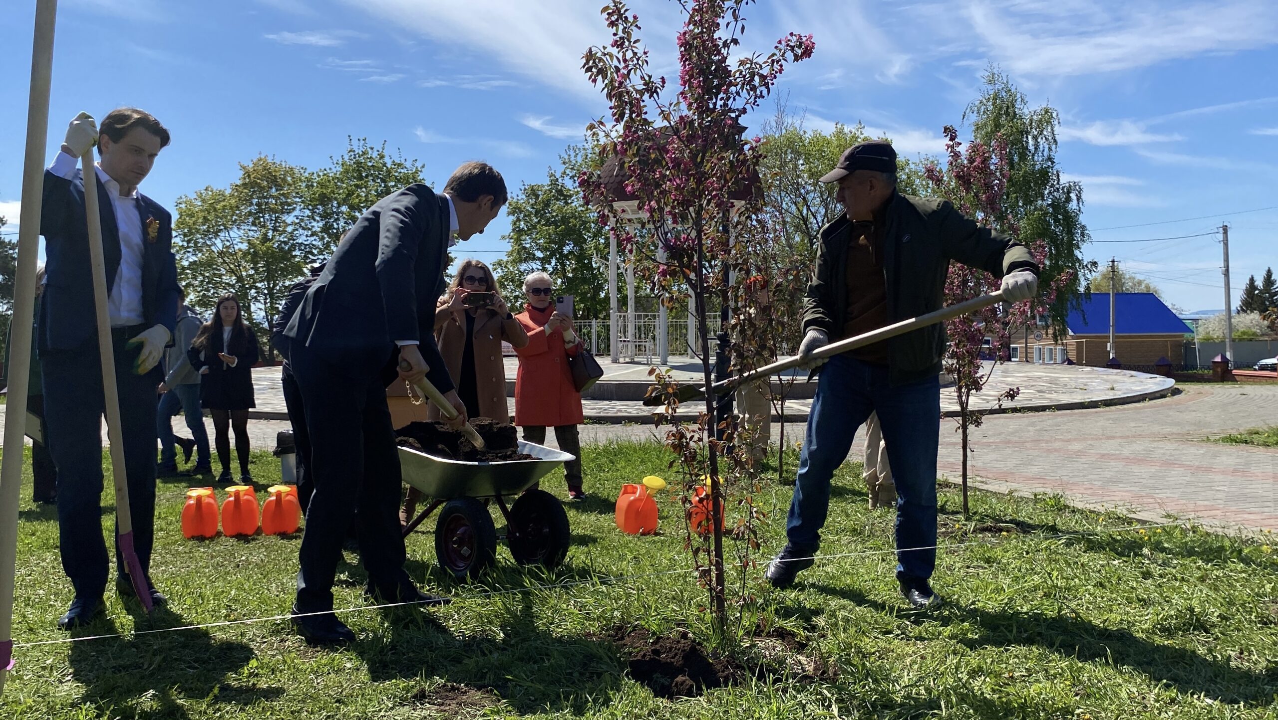 В Лаишево заложили аллею Славы связистам