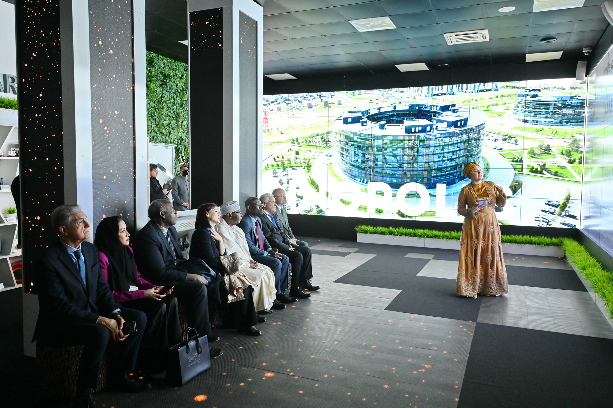 Генсек ОИС ознакомился с экономическим и инвестиционным потенциалом Татарстана