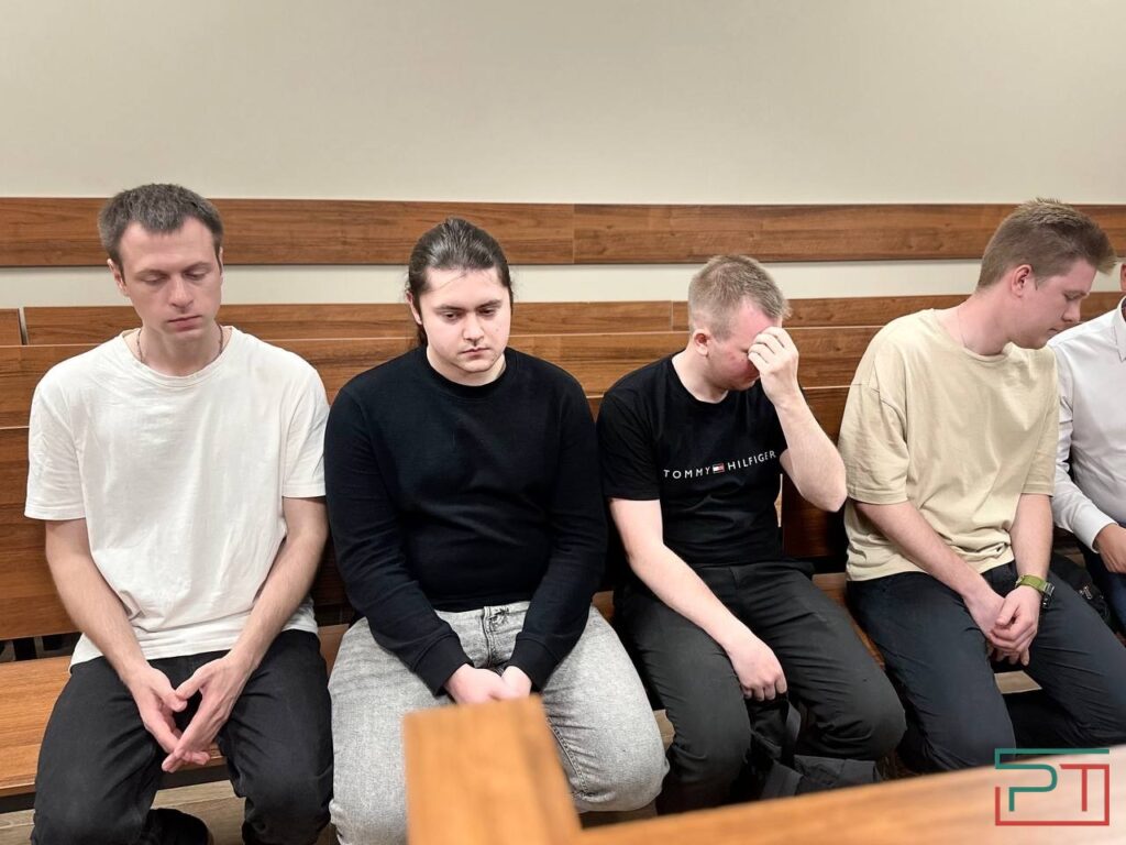 Доллары из сейфа, золото из стола: москвичи, обокравшие в Казани институт РАН, раскаялись