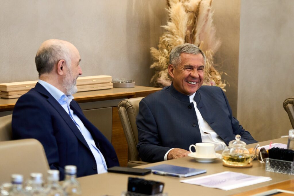 Раис Татарстана встретился с главой Газпромбанка