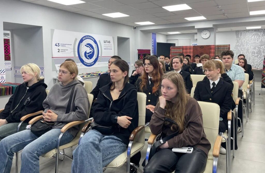 В Казани отметили День освобождения Мариуполя