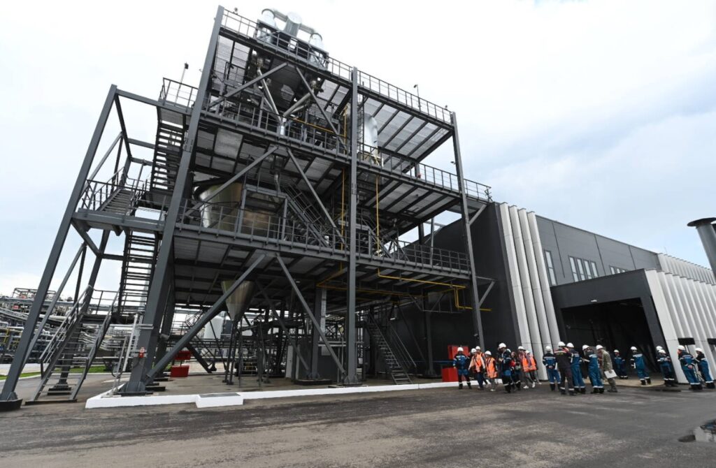 Минниханов запустил в Альметьевске производство микробного белка из метана