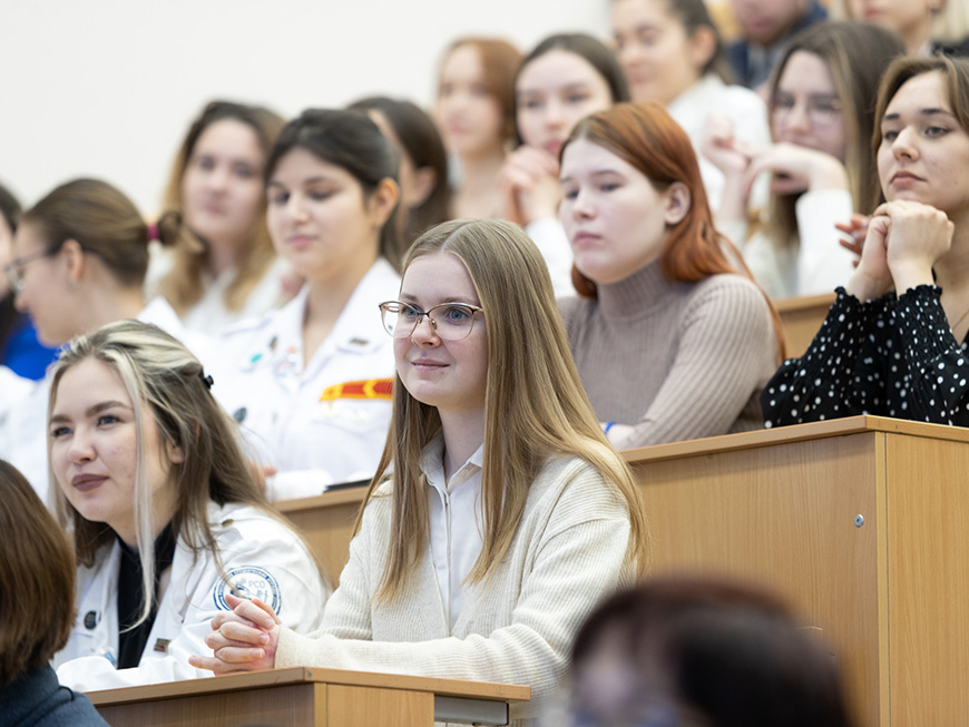 И никакого плагиата: в вузах Казани включают конвейер по защите купленных курсовых и дипломов