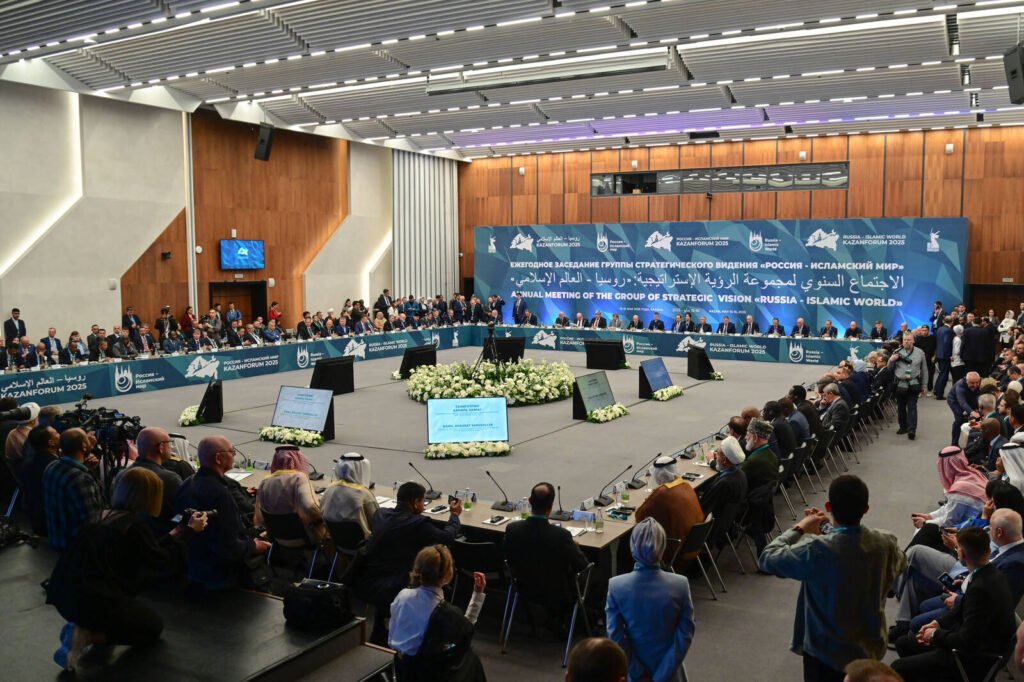 Минниханов: около 70% населения исламского мира составляет молодежь