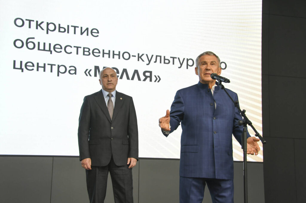 Раис РТ в селе Мальбагуш открыл культурный центр «Мелля», который возвели на 3D-принтере