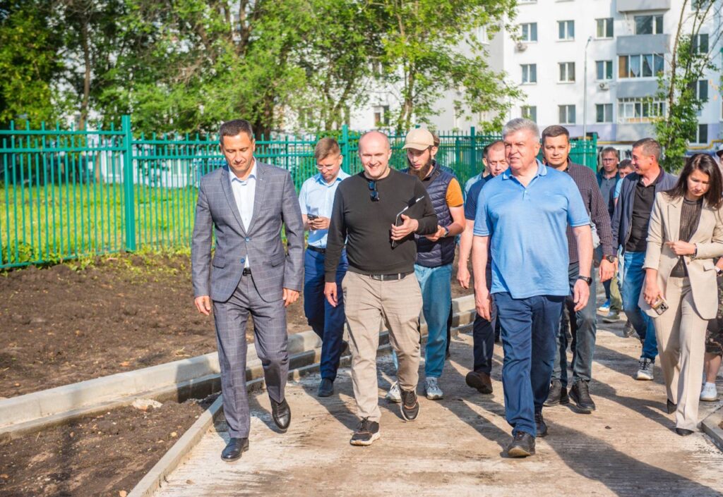 В Челнах по программе «Наш двор» благоустраивают 7-й комплекс