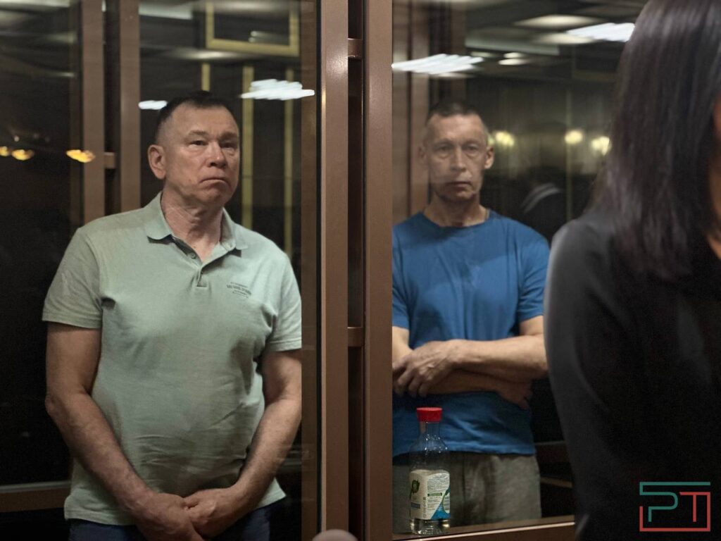 «Всем спасибо! До свидания!»: казанские «перваки» со второй попытки получили 69 лет «строгача»